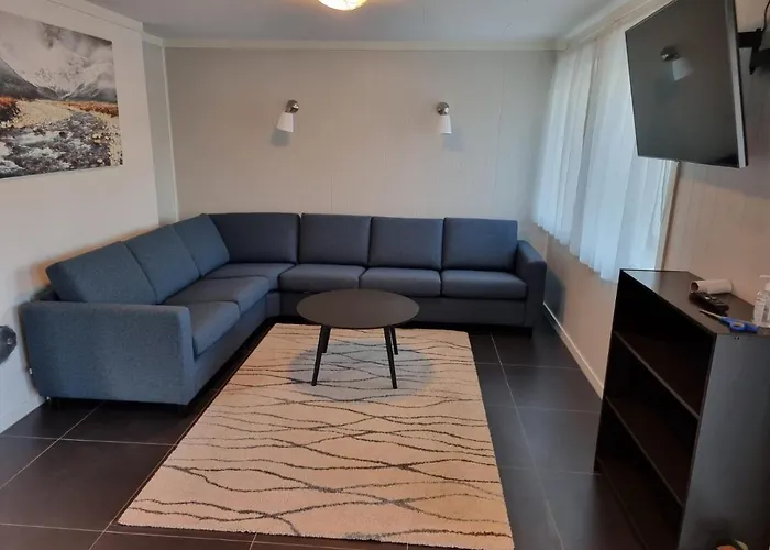 Kvernesfjorden Steinsgrenda