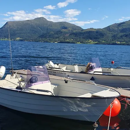 Kvernesfjorden Apartamento